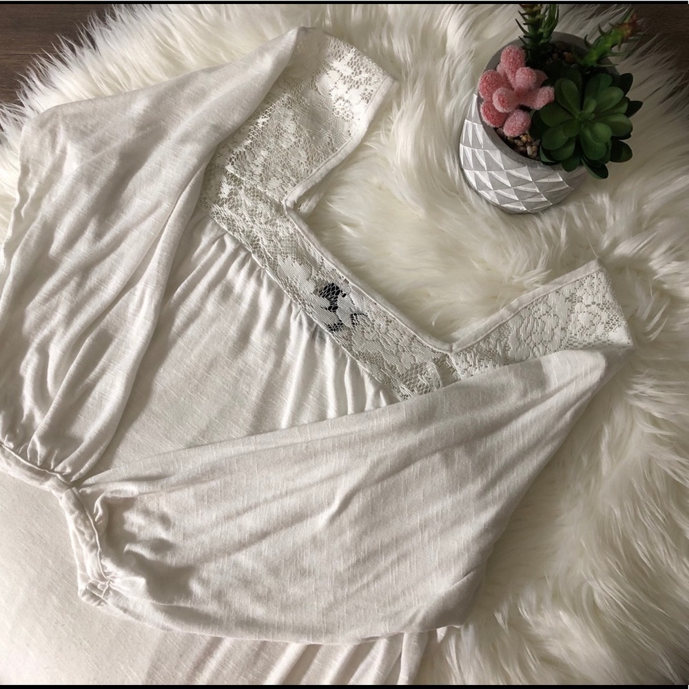 3/$15 Rue 21 adorable lace top